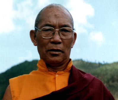 Lama Lödrö Rinpoche