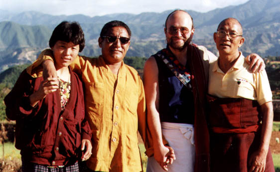 Tséring Wangmo, Gyaltsen Rinpoche, Ngak’chang Rinpoche und Lödrö Rinpoche